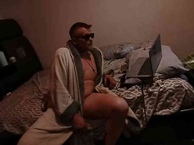 EmberRains Live Webcam on BongaCams