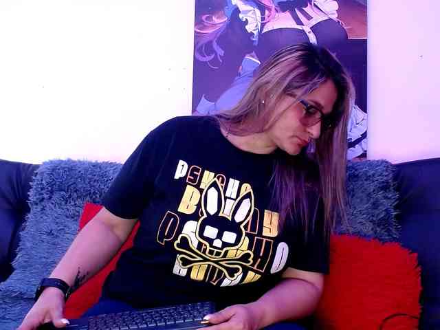 Natalliecolliz webcam