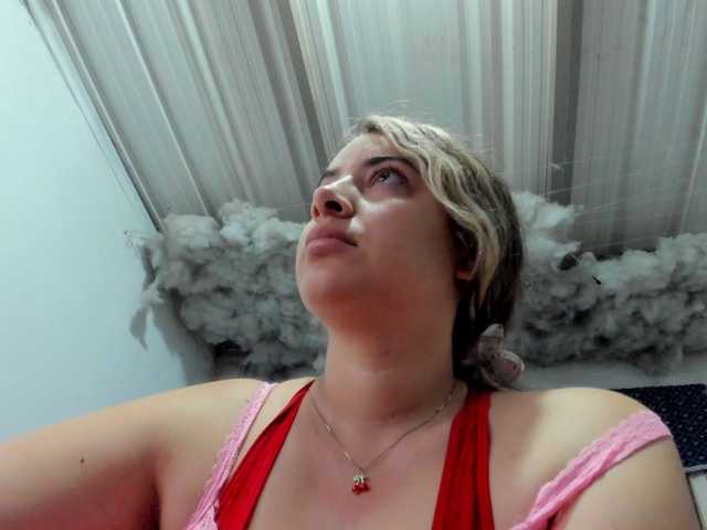 LauuuG's BongaCams show and profile
