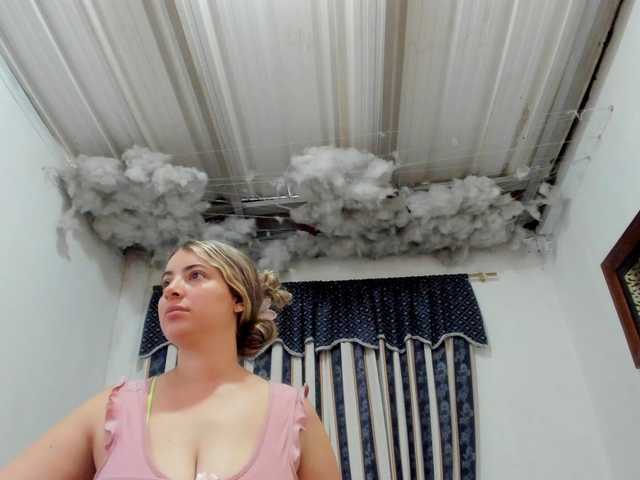 LauuuG's BongaCams show and profile