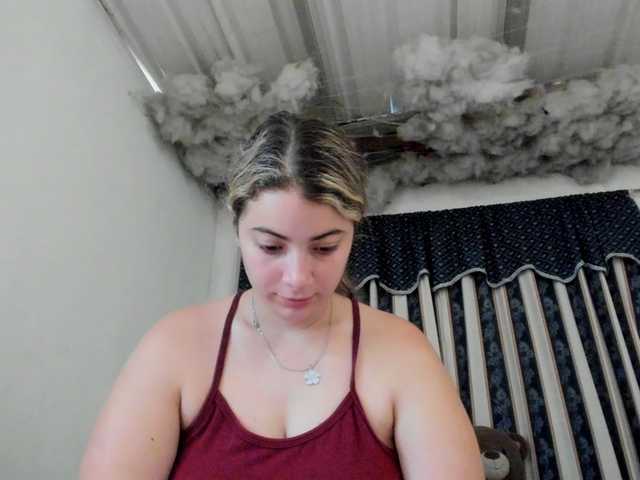 LauuuG's BongaCams show and profile