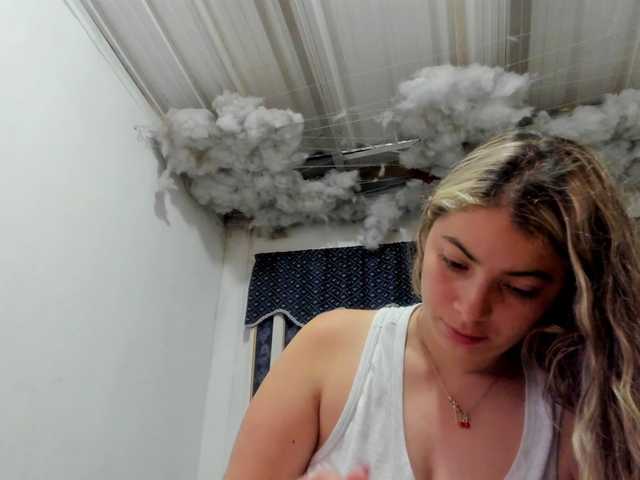 LauuuG's BongaCams show and profile