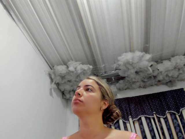 LauuuG's BongaCams show and profile