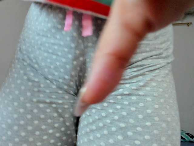 LauuuG's BongaCams show and profile