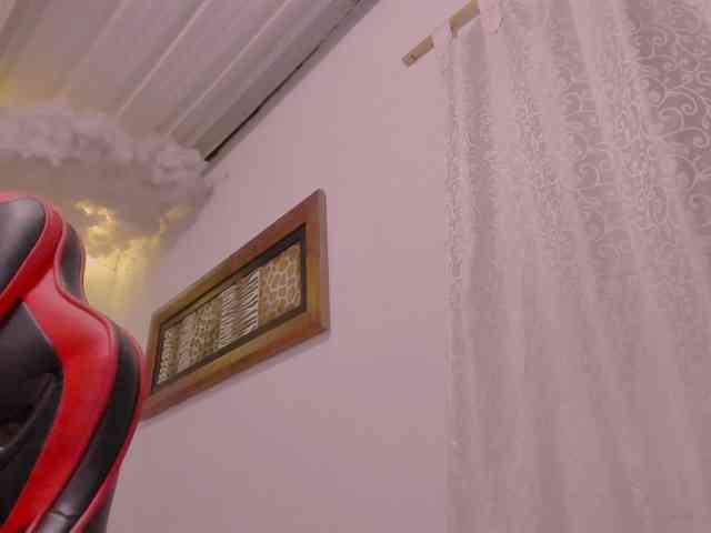 LauuuG webcam