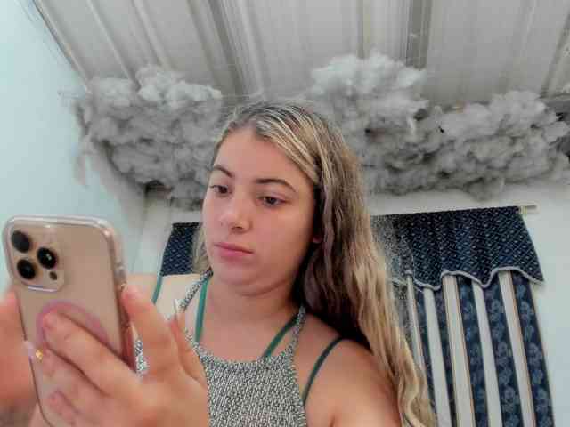 LauuuG Live Webcam on BongaCams