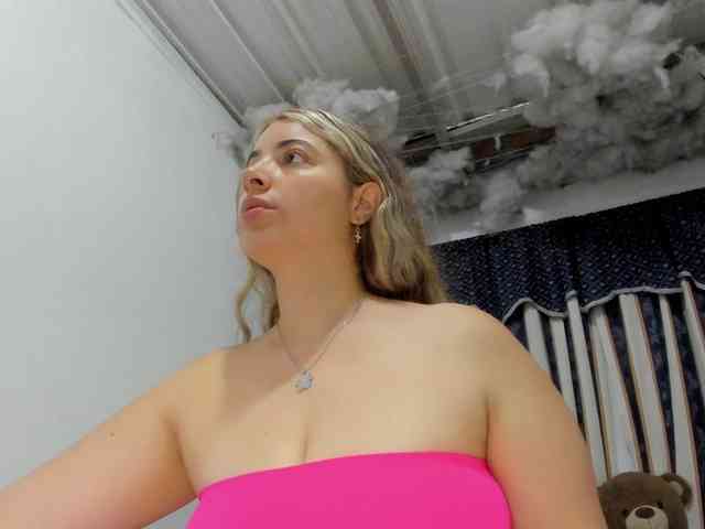 LauuuG Live Webcam on BongaCams