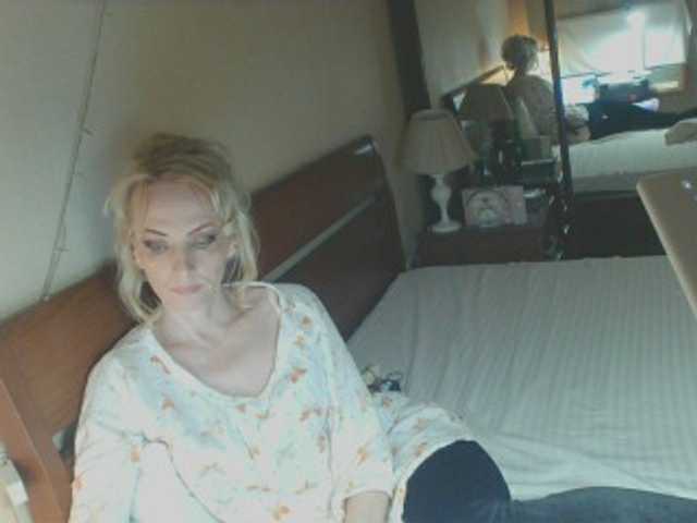 KatrinExcite's BongaCams show and profile