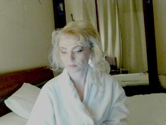 KatrinExcite's BongaCams show and profile