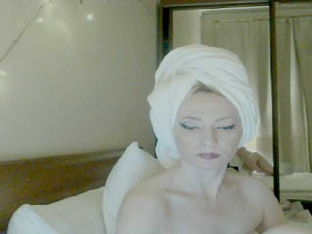 KatrinExcite's BongaCams show and profile