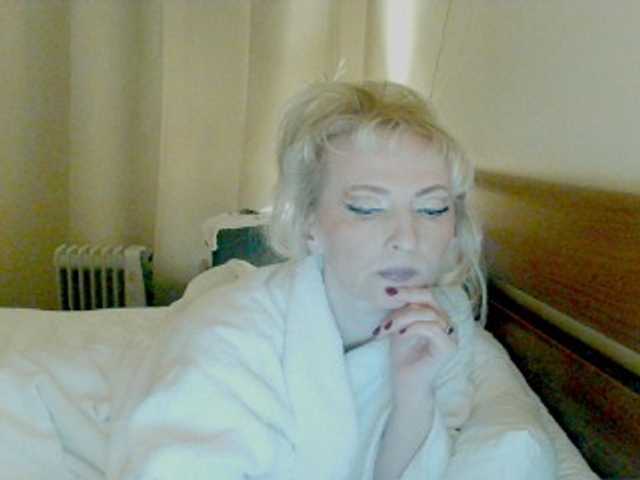 KatrinExcite's BongaCams show and profile