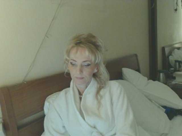 KatrinExcite's BongaCams show and profile