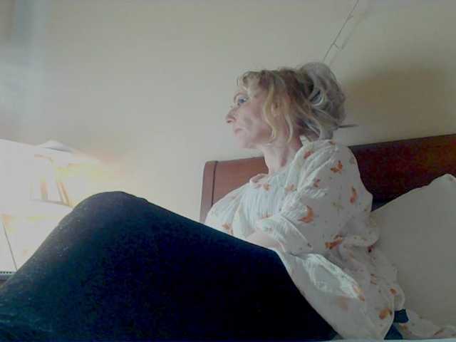 KatrinExcite's BongaCams show and profile