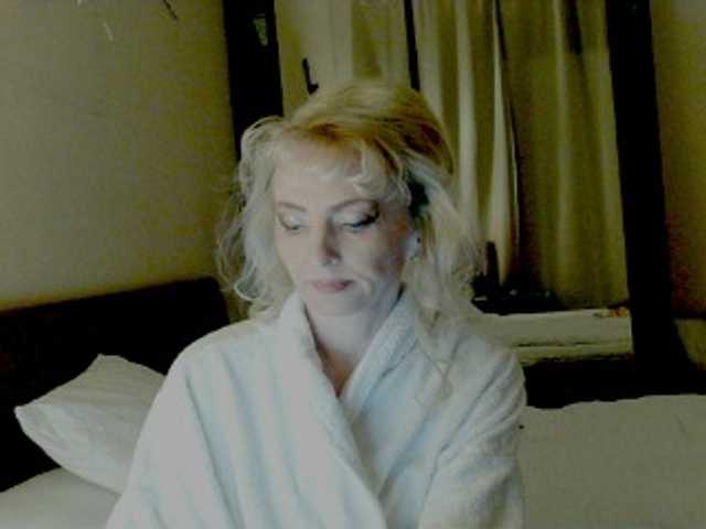 KatrinExcite's BongaCams show and profile