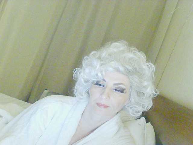 KatrinExcite's BongaCams show and profile