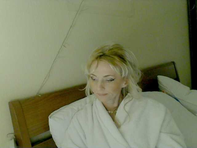 KatrinExcite's BongaCams show and profile