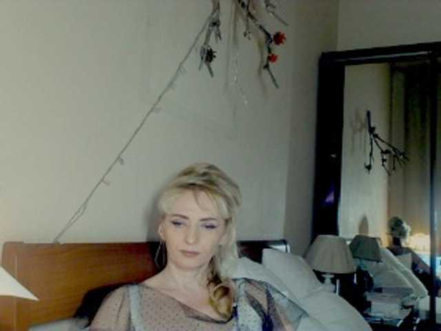 KatrinExcite's BongaCams show and profile