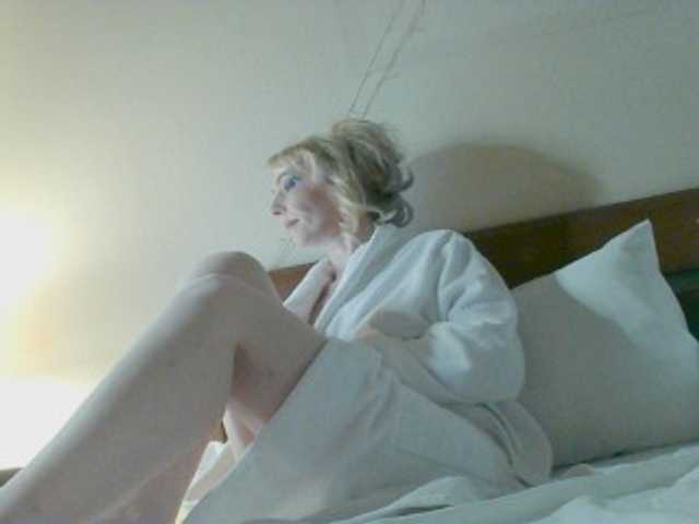 KatrinExcite's BongaCams show and profile