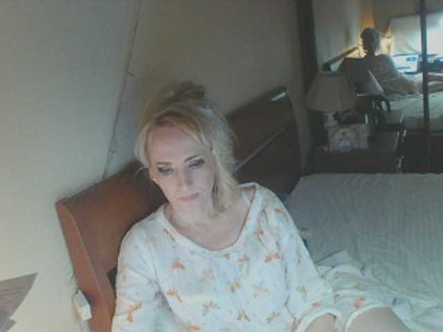 KatrinExcite's BongaCams show and profile