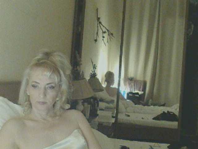 KatrinExcite's BongaCams show and profile