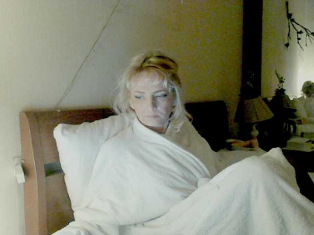 KatrinExcite's BongaCams show and profile