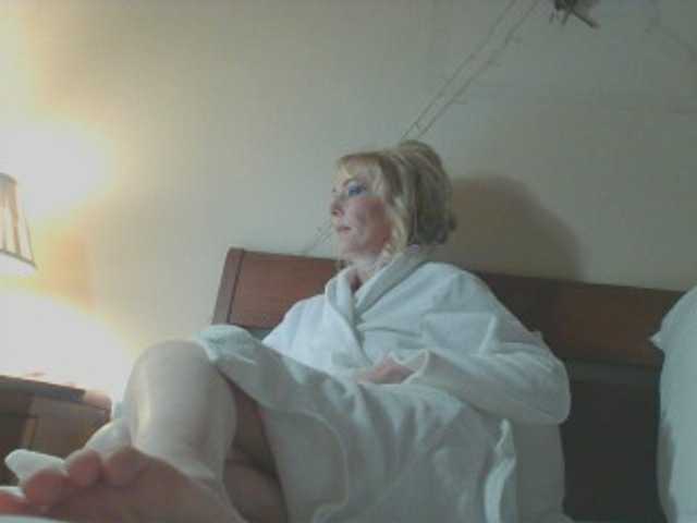 KatrinExcite's BongaCams show and profile