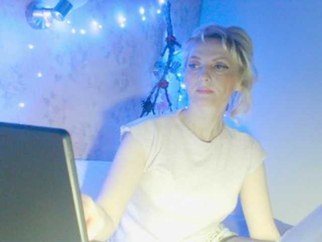 KatrinExcite's BongaCams show and profile
