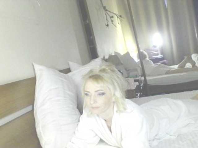 KatrinExcite's BongaCams show and profile