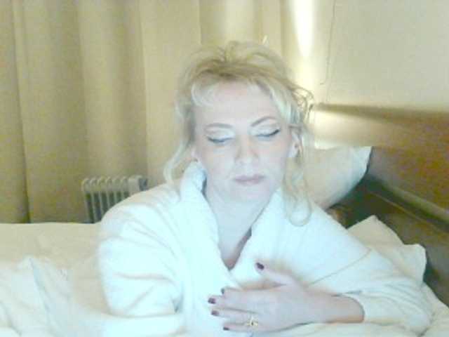 KatrinExcite live cam