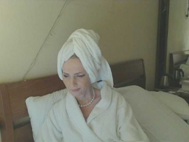 KatrinExcite's BongaCams show and profile