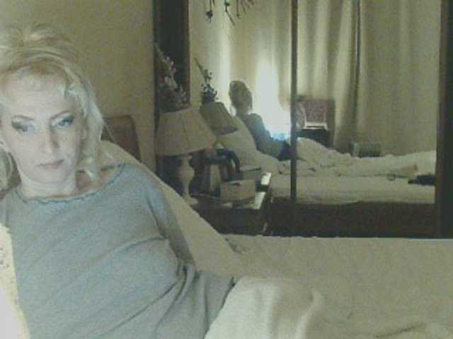 KatrinExcite's BongaCams show and profile