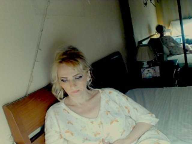 KatrinExcite's BongaCams show and profile