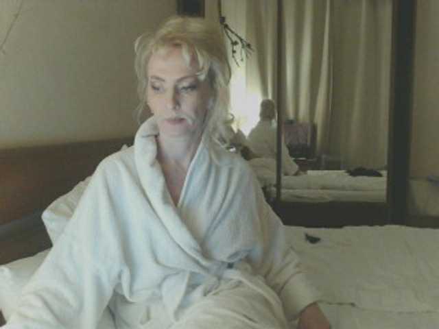 KatrinExcite's BongaCams show and profile