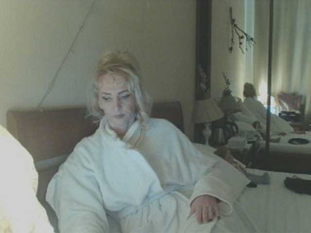 KatrinExcite's BongaCams show and profile