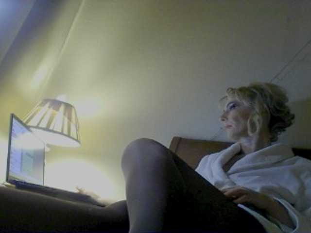 KatrinExcite's BongaCams show and profile