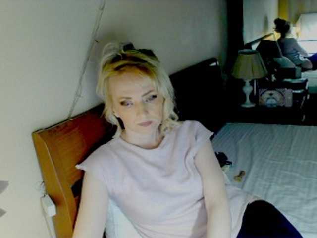 KatrinExcite's BongaCams show and profile