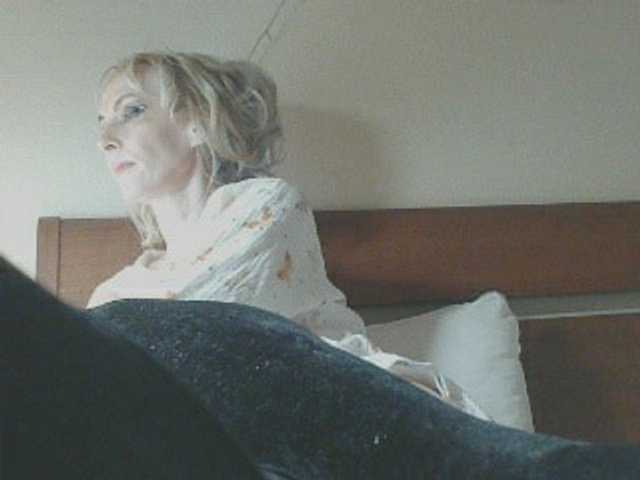 KatrinExcite's BongaCams show and profile