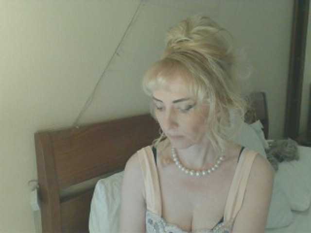 KatrinExcite's BongaCams show and profile