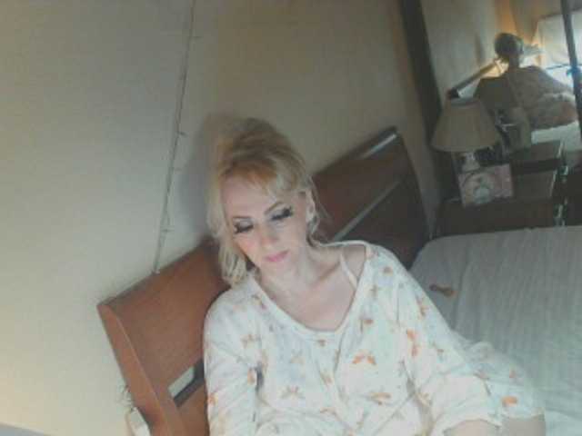 KatrinExcite's BongaCams show and profile