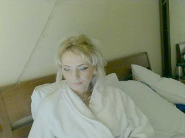 KatrinExcite's BongaCams show and profile