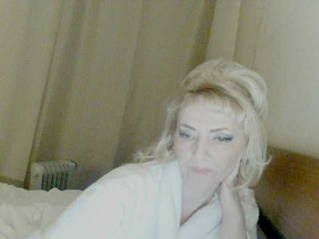 KatrinExcite's BongaCams show and profile