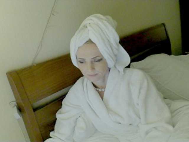 KatrinExcite's BongaCams show and profile