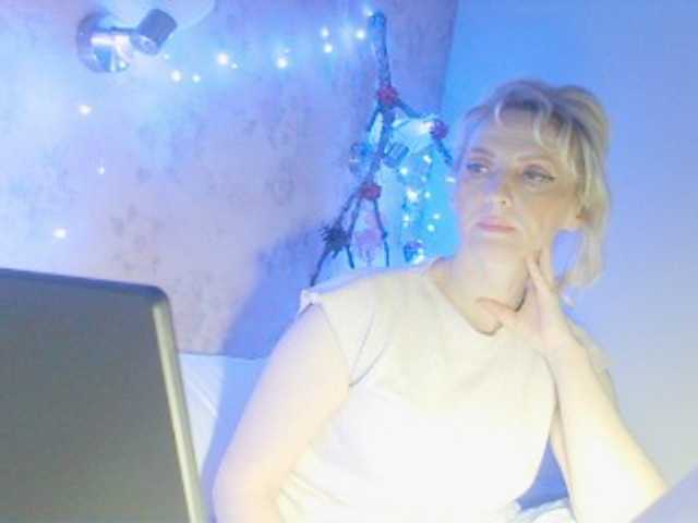 KatrinExcite's BongaCams show and profile