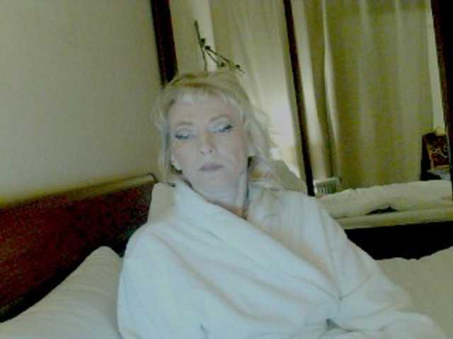 KatrinExcite's BongaCams show and profile