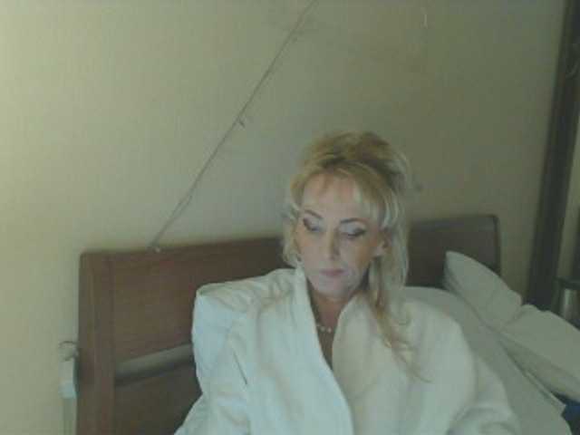 KatrinExcite's BongaCams show and profile