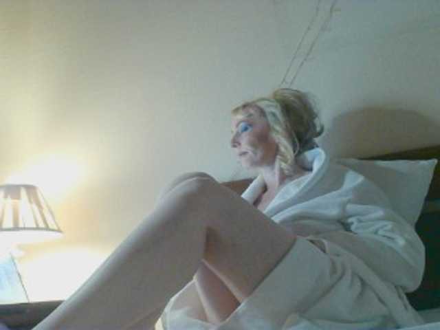 KatrinExcite's BongaCams show and profile