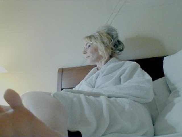 KatrinExcite's BongaCams show and profile