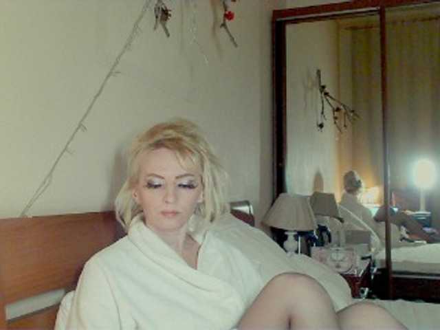 KatrinExcite's BongaCams show and profile