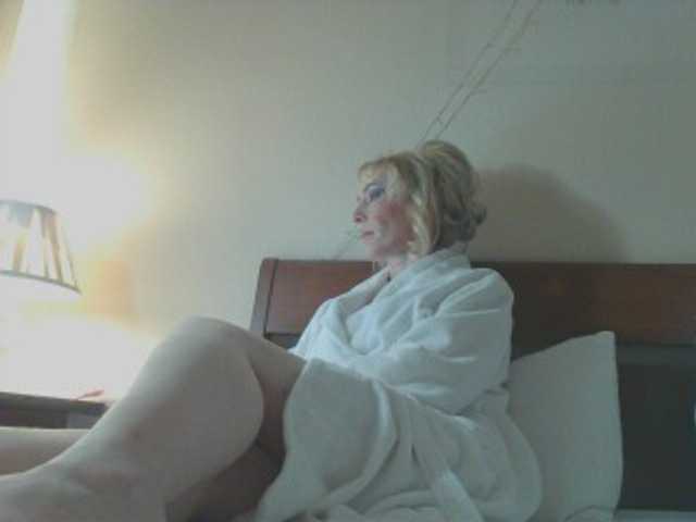 KatrinExcite's BongaCams show and profile