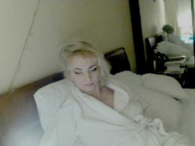 KatrinExcite's BongaCams show and profile